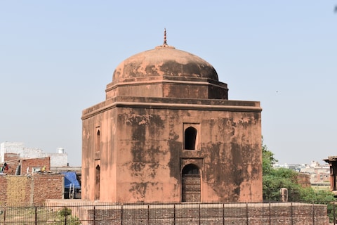 Chini Ka Rauza