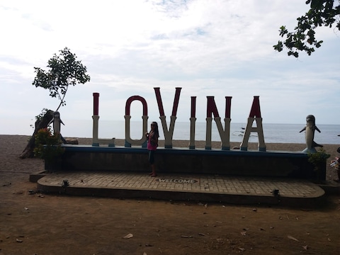 Lovina Dolphin Statue