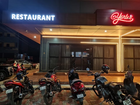 Yarlis Restaurant