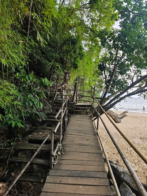 Pai Plong Beach