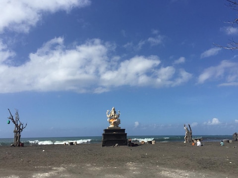 Biaung Beach