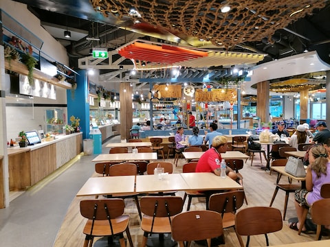 Central Marina Outlet