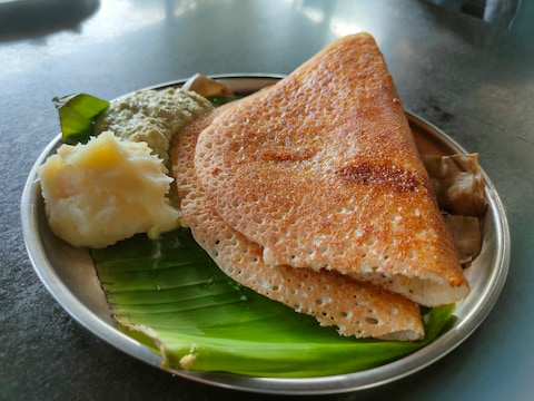 Sri Guru Kottureshwara Benne Dosa Hotel S S layout