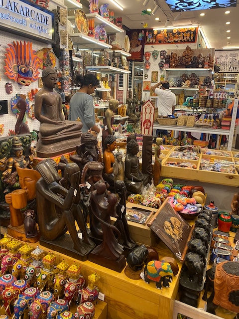 Dutch Hospital - Shopping Precinct