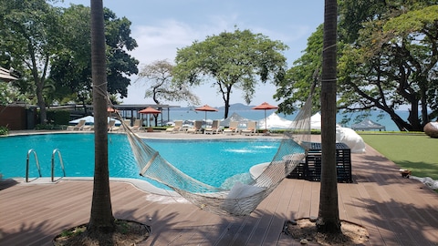 Cosy Beach Hotel