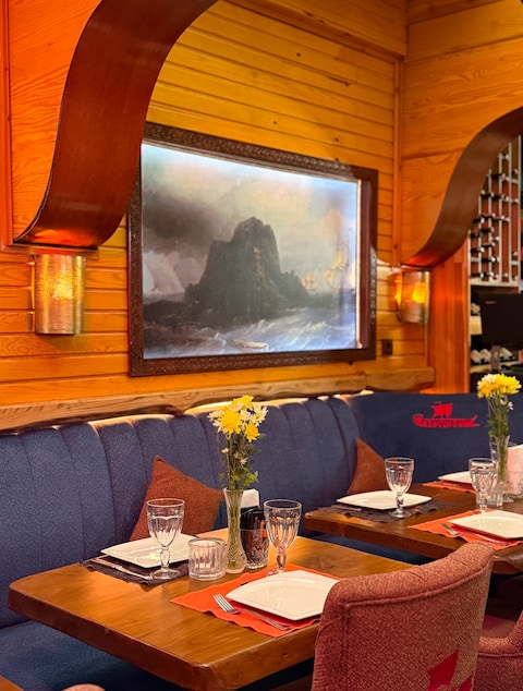 Constantine's Ark Restaurant & Cafe