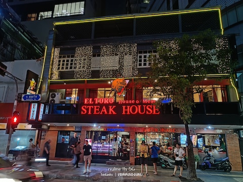 El Toro Steakhouse and Churrascaria | Restaurant Sukhumvit Road