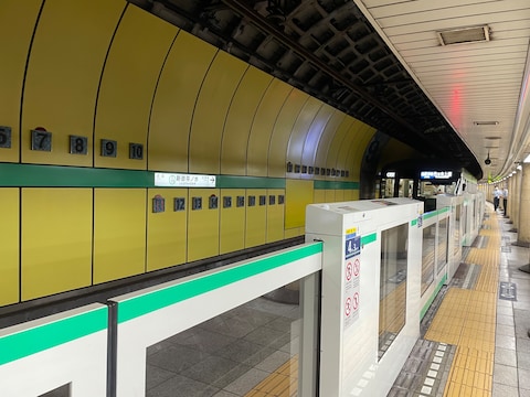 Shin-ochanomizu Sta.