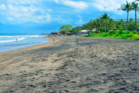 Pantai Batu Belig