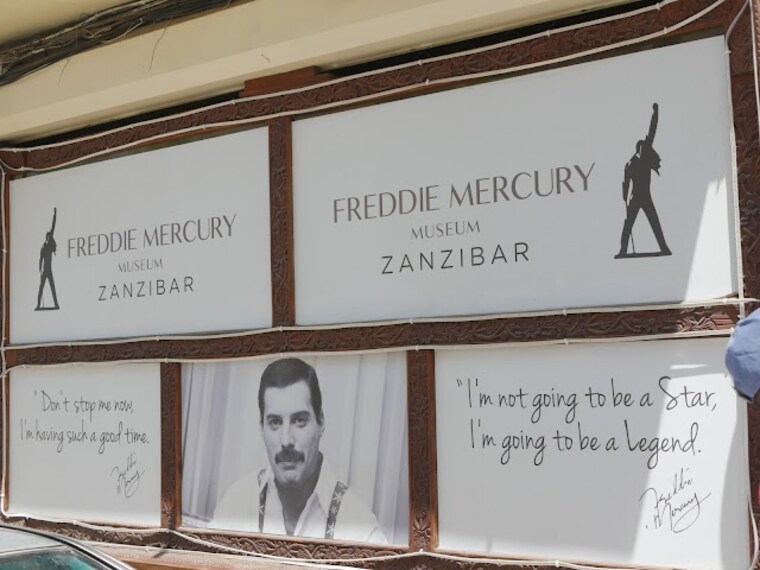 Freddie_Mercury_Museum_4