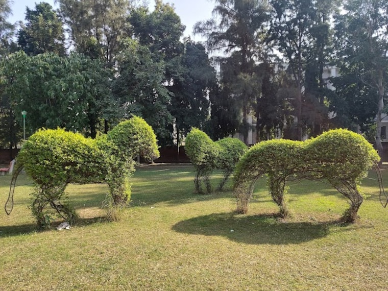Topiary_Park_1